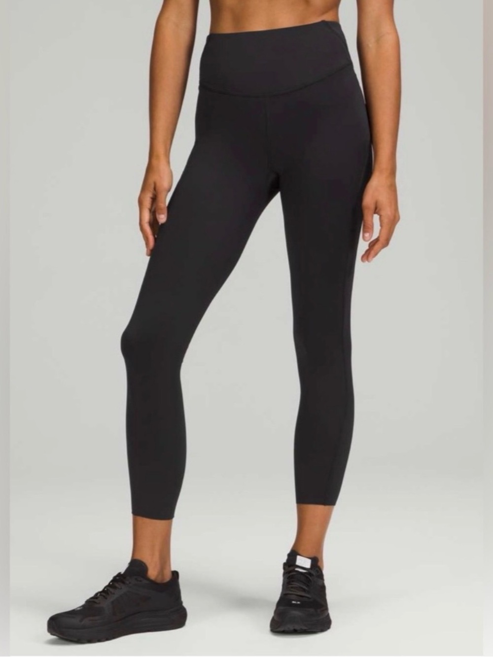 Lululemon Base Pace High Rise Tight 25” Black Leggings Size 8 Pockets